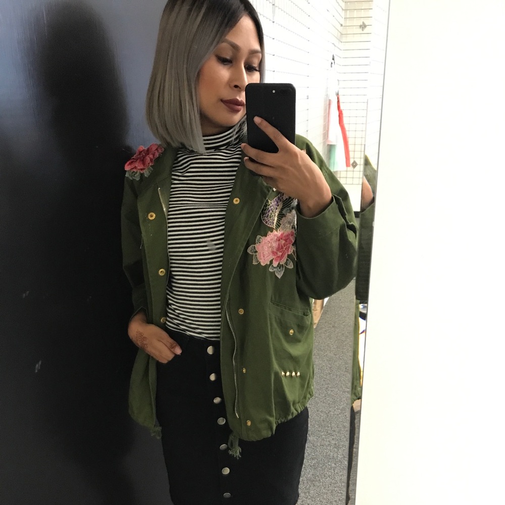 Patched Detailed Olive Bomber Jacket